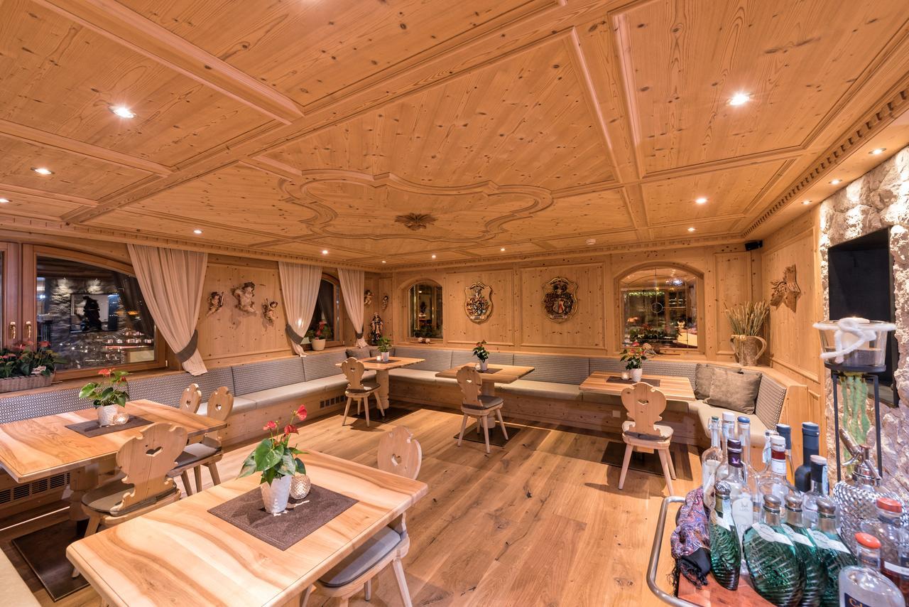 Hotel Welponer Selva di Val Gardena Exterior foto